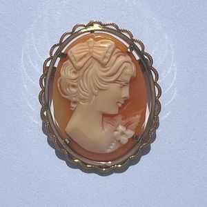 Vintage Krementz 12kt Gold Filled Carved Cameo Pendant or Pin